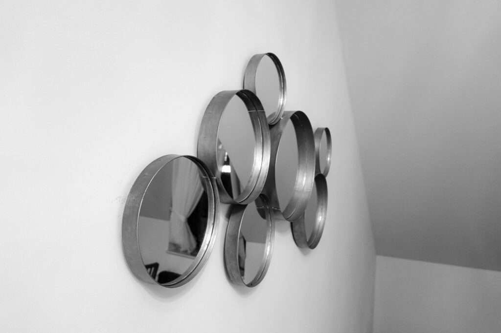 Modern mirrors
